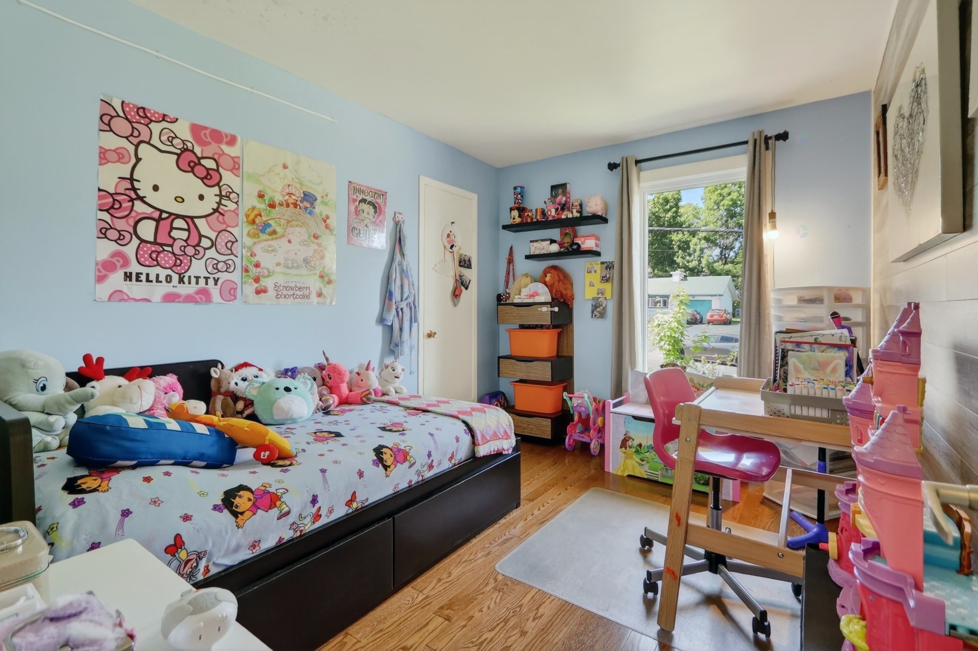 









907


Rue Desjardins

,
Saint-Jérôme,




QC
J5L1K9

