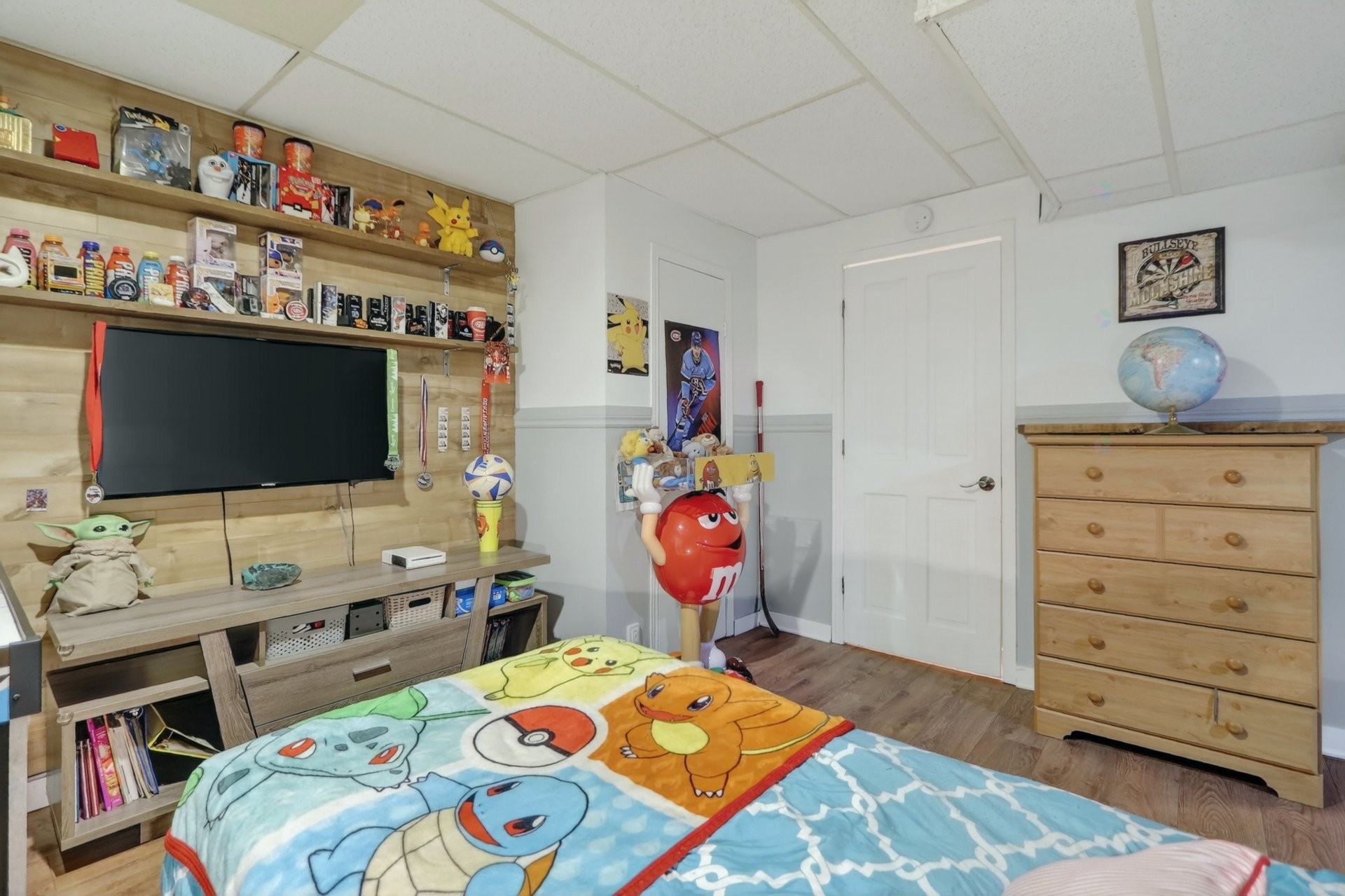 









907


Rue Desjardins

,
Saint-Jérôme,




QC
J5L1K9

