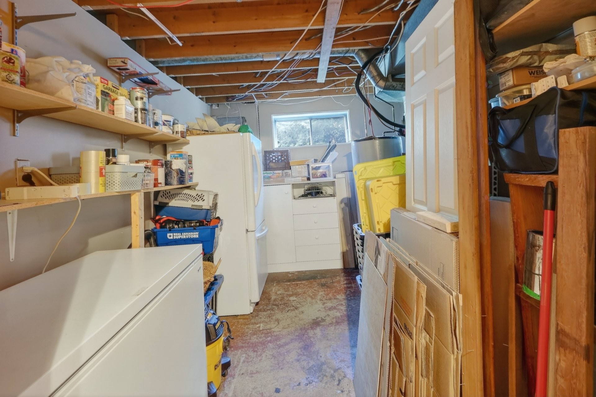 









907


Rue Desjardins

,
Saint-Jérôme,




QC
J5L1K9

