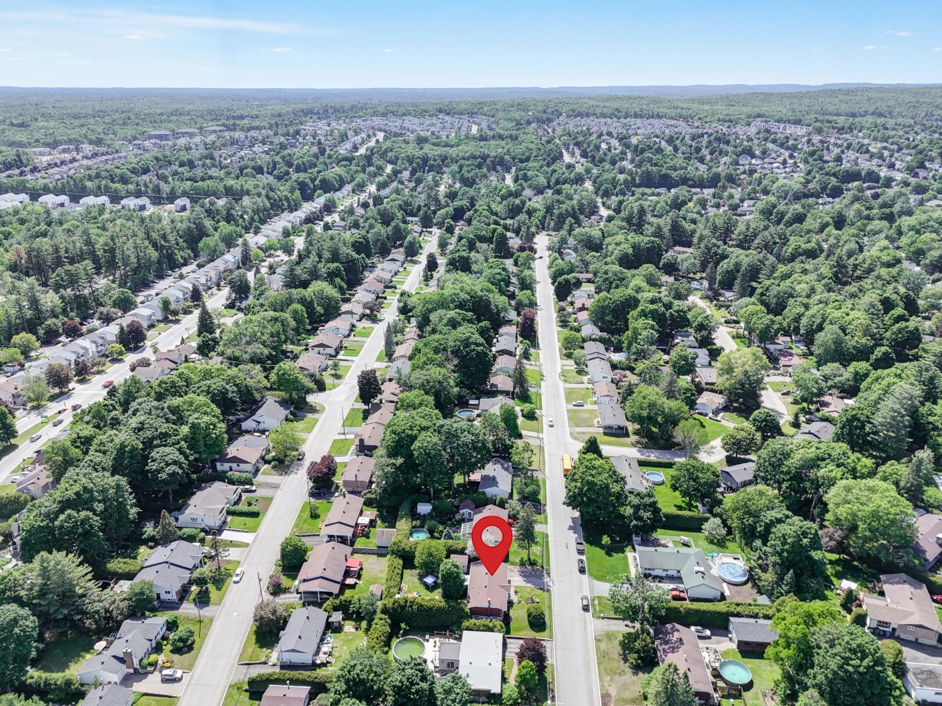









907


Rue Desjardins

,
Saint-Jérôme,




QC
J5L1K9

