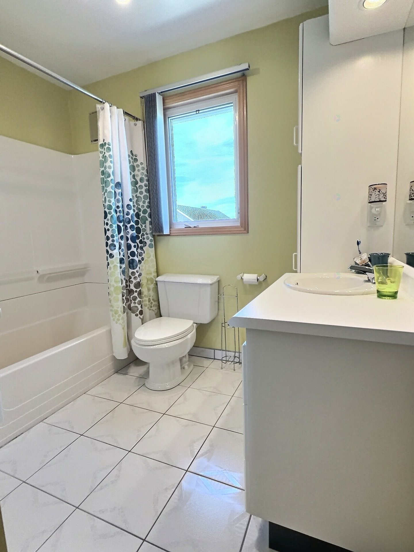 









16


Rue Bergeron E.

,
Laverlochère-Angliers,




QC
J9V2P0

