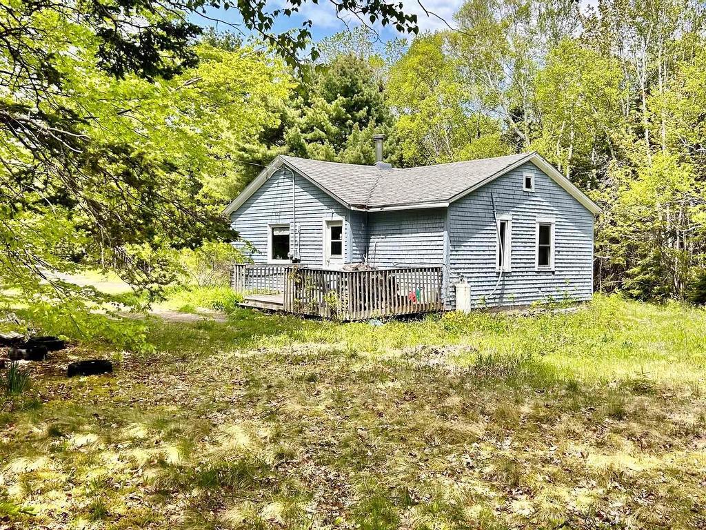 












44435 Cabot Trail

,
Little River,




NS
B0C 1H0


