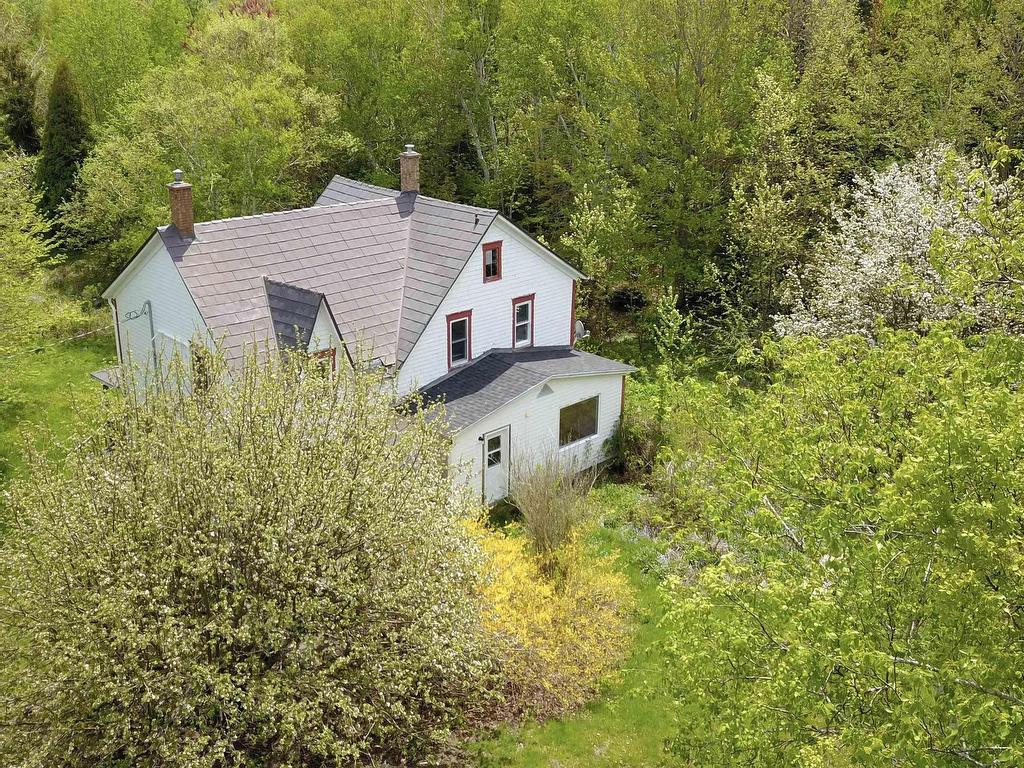 












44435 Cabot Trail

,
Little River,




NS
B0C 1H0

