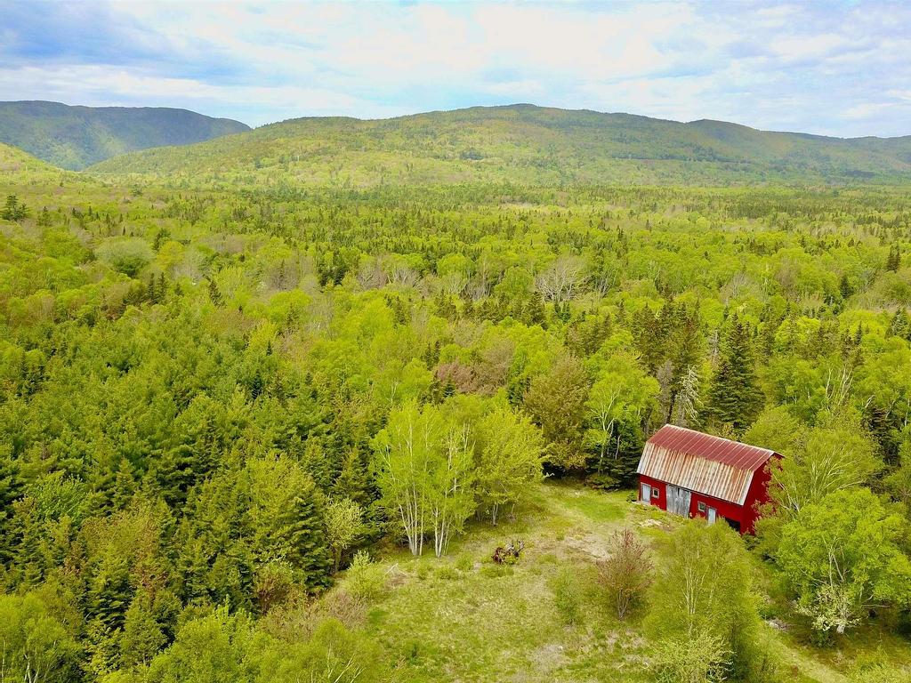 












44435 Cabot Trail

,
Little River,




NS
B0C 1H0


