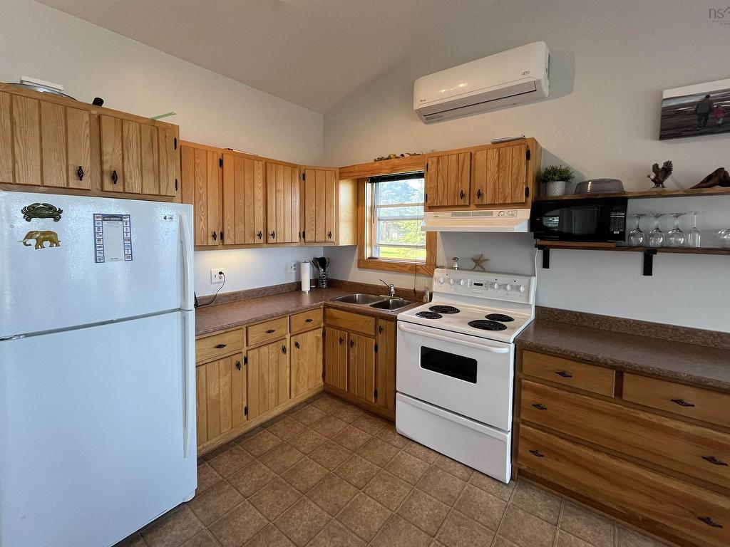 












376 Smith Point Road

,
Fox Harbour,




NS
B0K 1Y0

