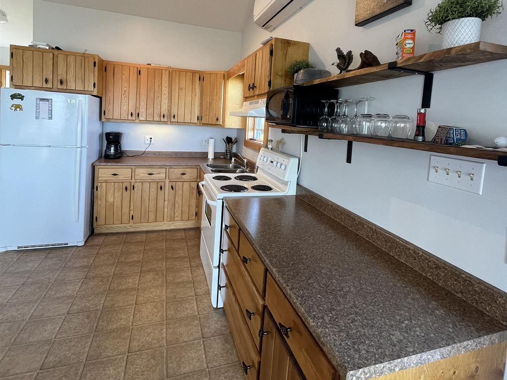 












376 Smith Point Road

,
Fox Harbour,




NS
B0K 1Y0

