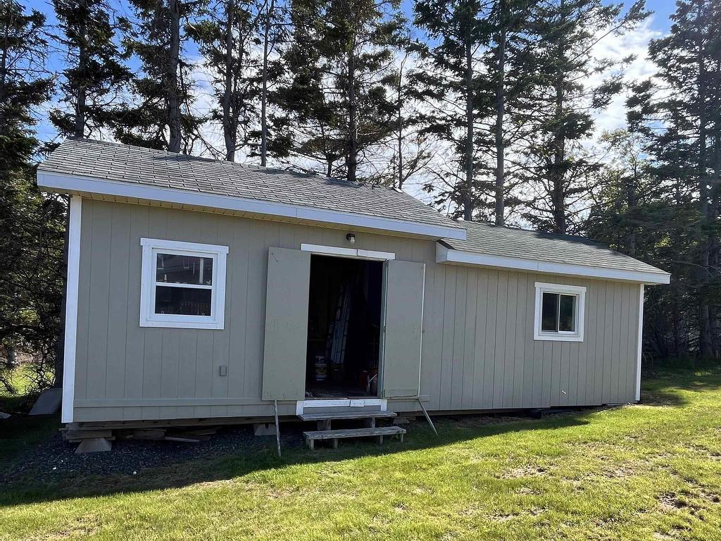












376 Smith Point Road

,
Fox Harbour,




NS
B0K 1Y0

