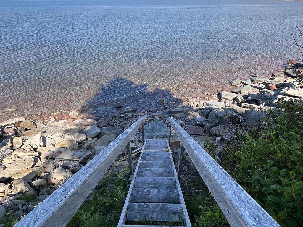 












376 Smith Point Road

,
Fox Harbour,




NS
B0K 1Y0

