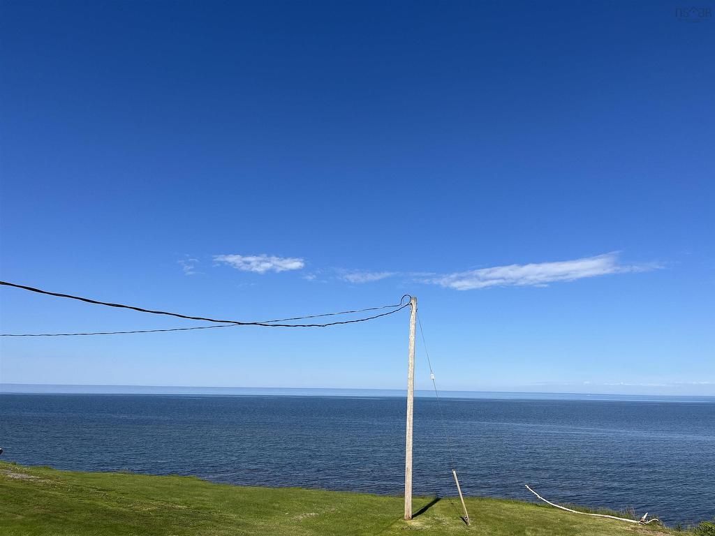 












376 Smith Point Road

,
Fox Harbour,




NS
B0K 1Y0


