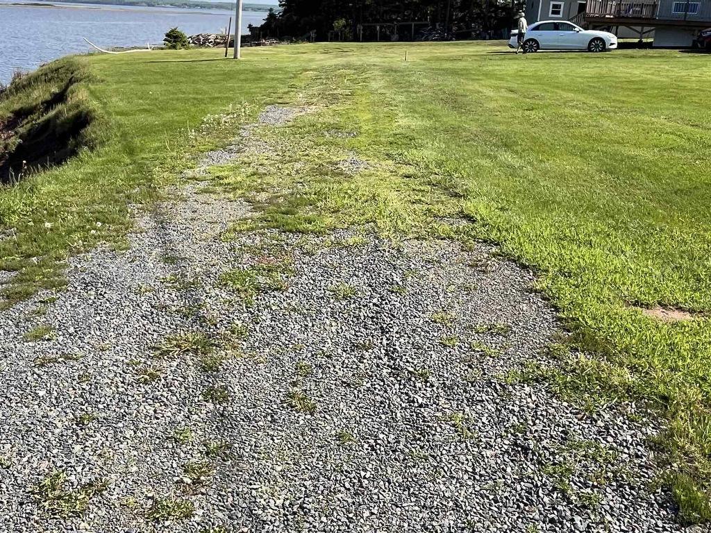 












376 Smith Point Road

,
Fox Harbour,




NS
B0K 1Y0

