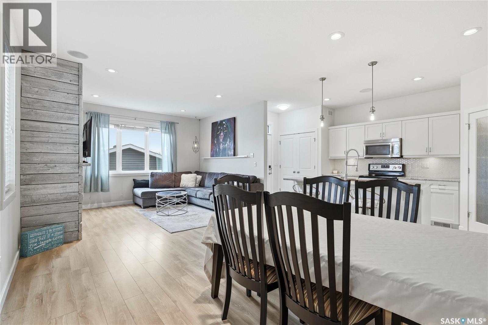 












1105 Jurasin STREET N

,
Regina,




Saskatchewan
S4X0K1

