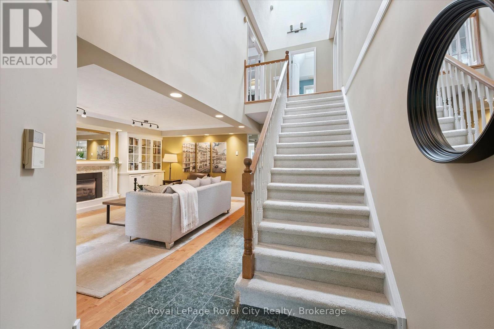 












47 CALEDONIA STREET

,
Guelph (Dovercliffe Park/Old University),




Ontario
N1G2C8

