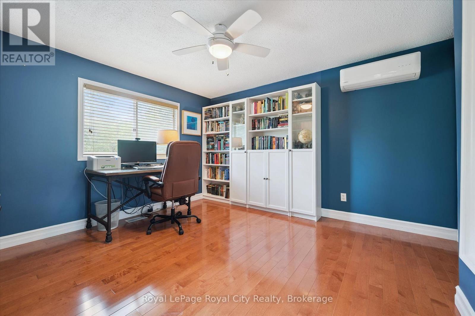 












47 CALEDONIA STREET

,
Guelph (Dovercliffe Park/Old University),




Ontario
N1G2C8

