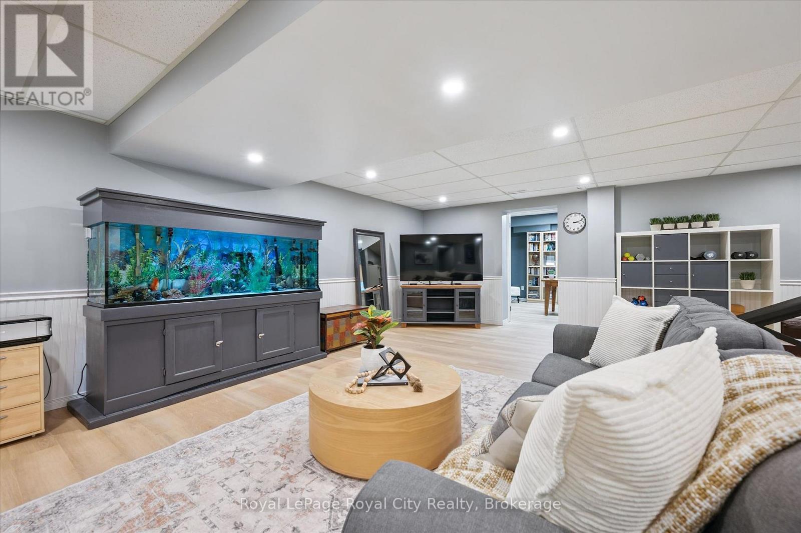 












47 CALEDONIA STREET

,
Guelph (Dovercliffe Park/Old University),




Ontario
N1G2C8

