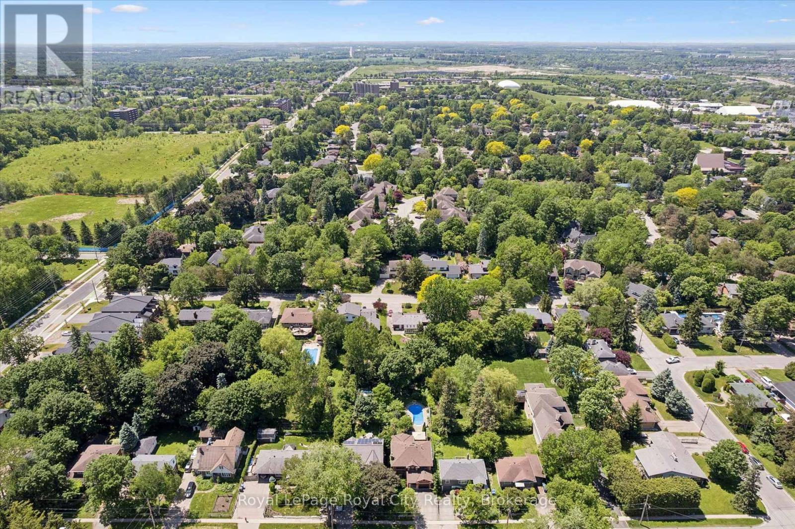












47 CALEDONIA STREET

,
Guelph (Dovercliffe Park/Old University),




Ontario
N1G2C8

