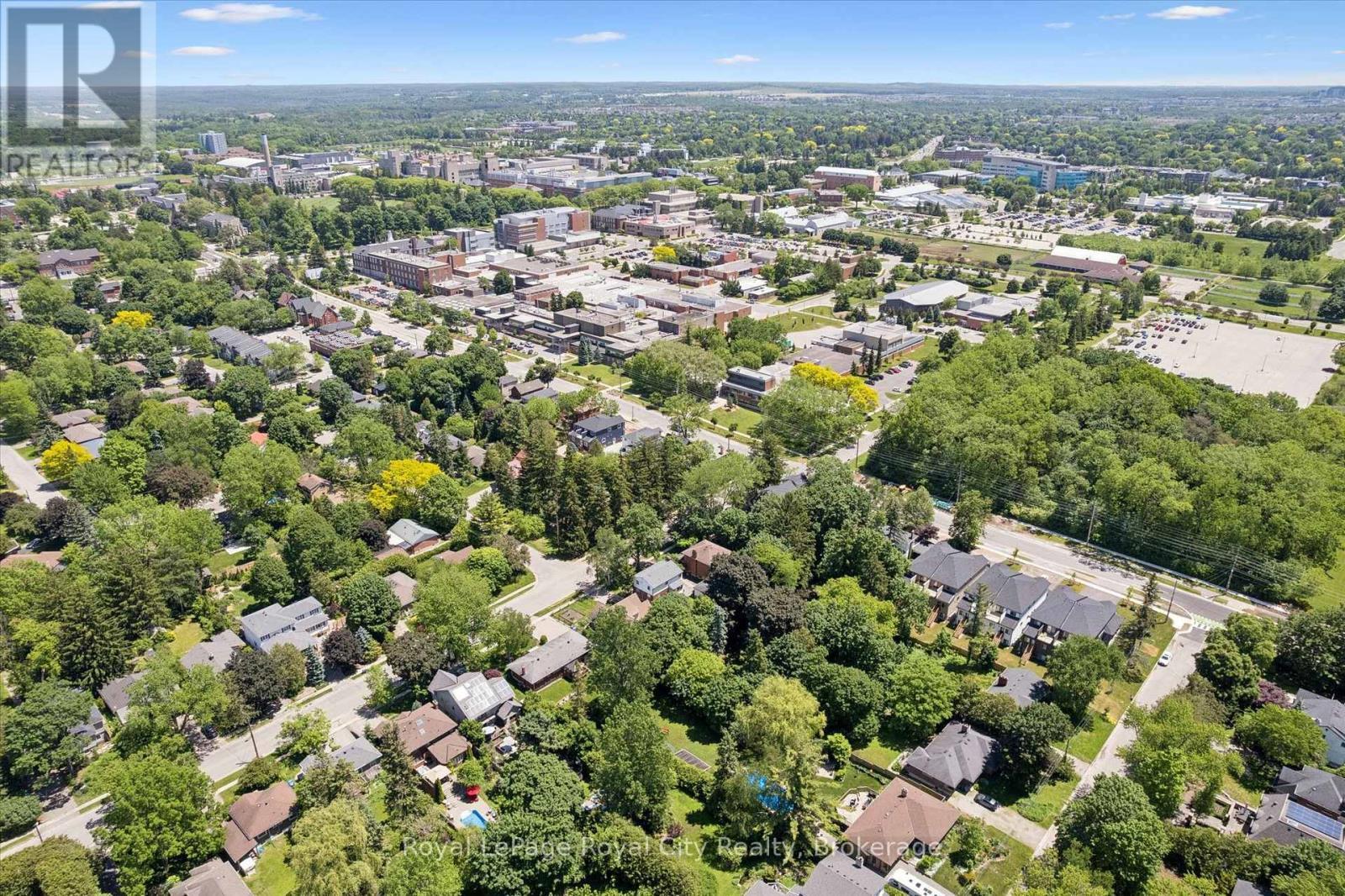 












47 CALEDONIA STREET

,
Guelph (Dovercliffe Park/Old University),




Ontario
N1G2C8

