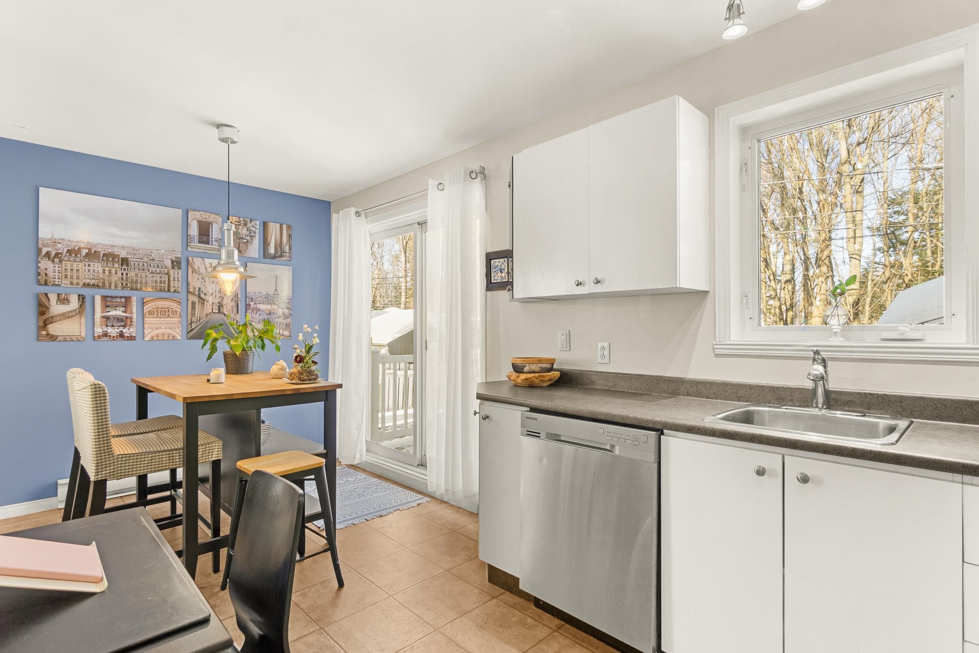









6870


Rue François-Marguerie

,
Trois-Rivières,




QC
G8Y7E9


