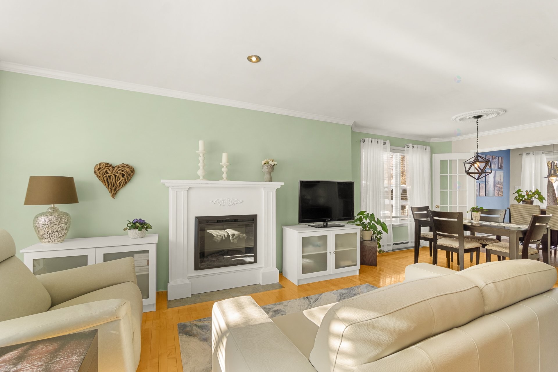 









6870


Rue François-Marguerie

,
Trois-Rivières,




QC
G8Y7E9

