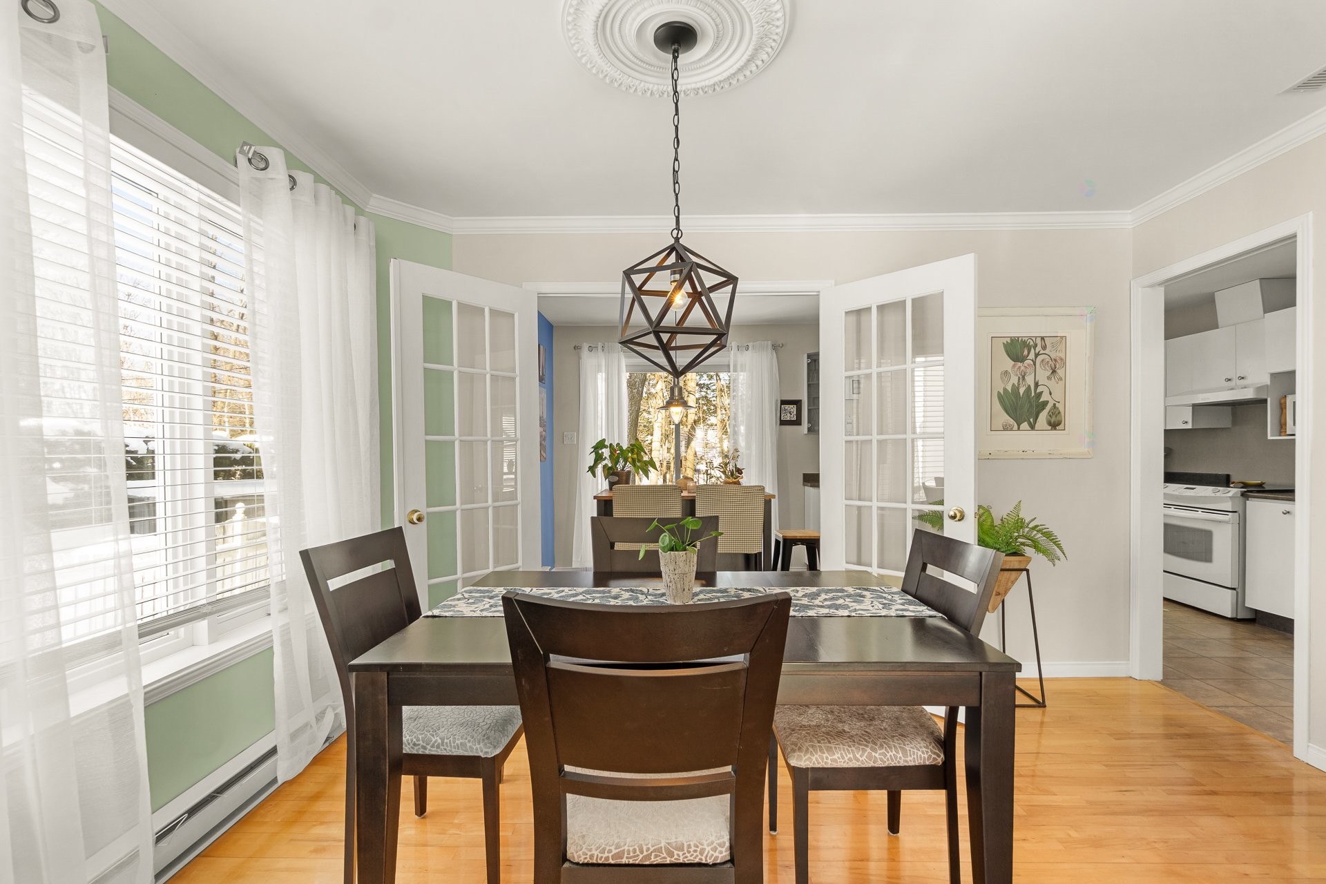 









6870


Rue François-Marguerie

,
Trois-Rivières,




QC
G8Y7E9

