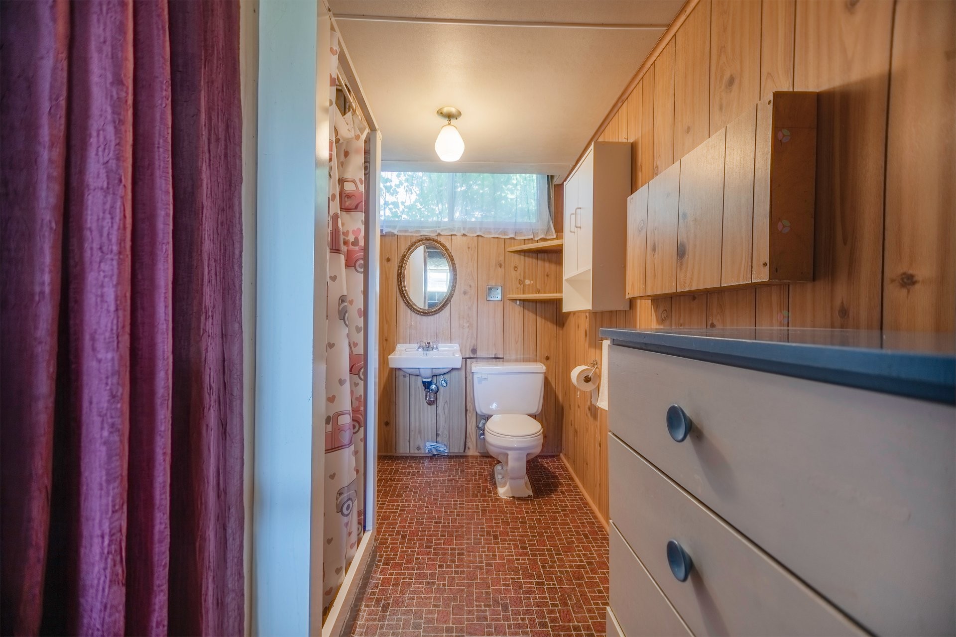 









2514


Rue St-André

,
Varennes,




QC
J3X1A8

