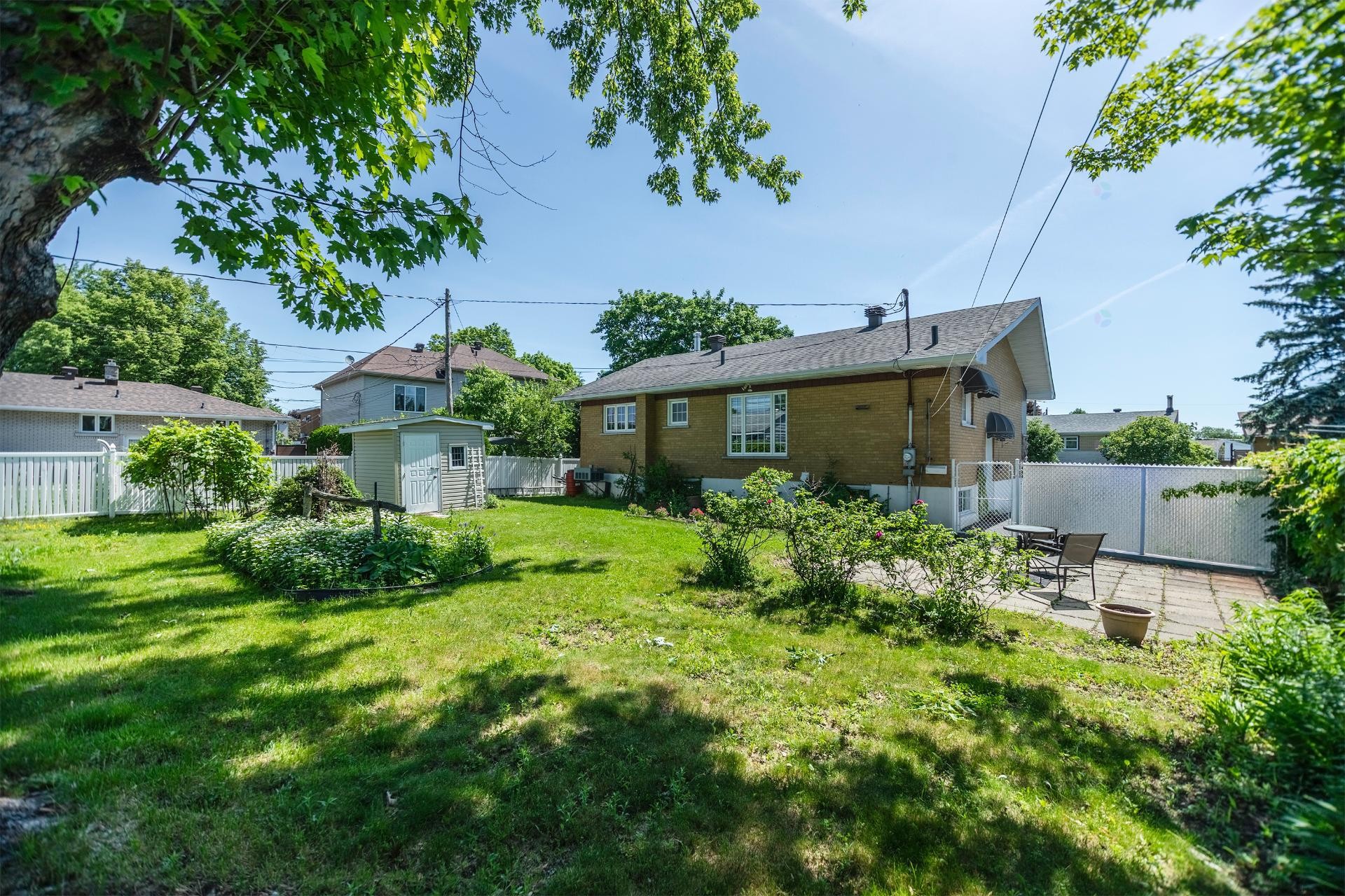 









2514


Rue St-André

,
Varennes,




QC
J3X1A8

