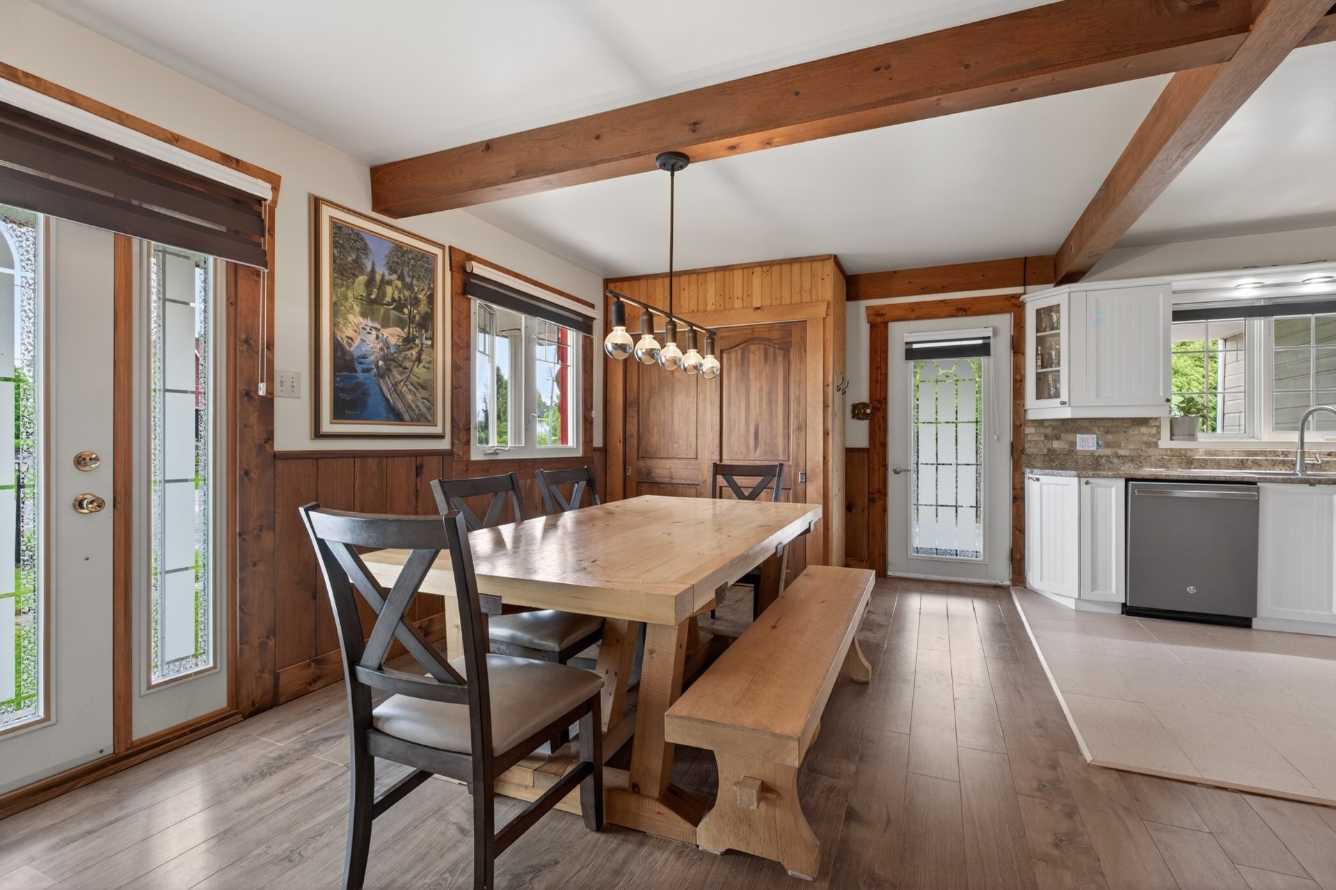 









661


Rue Matawin

,
Saint-Michel-des-Saints,




QC
J0K3B0

