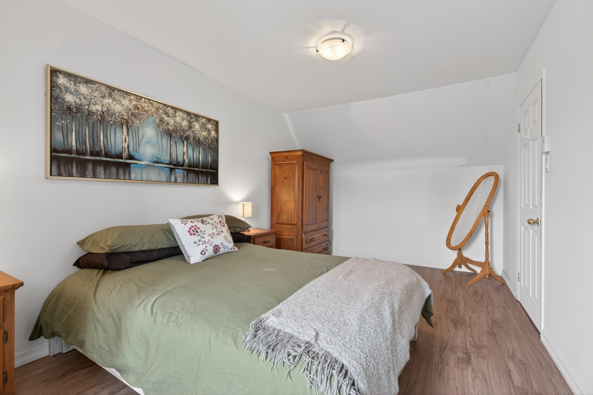 









661


Rue Matawin

,
Saint-Michel-des-Saints,




QC
J0K3B0

