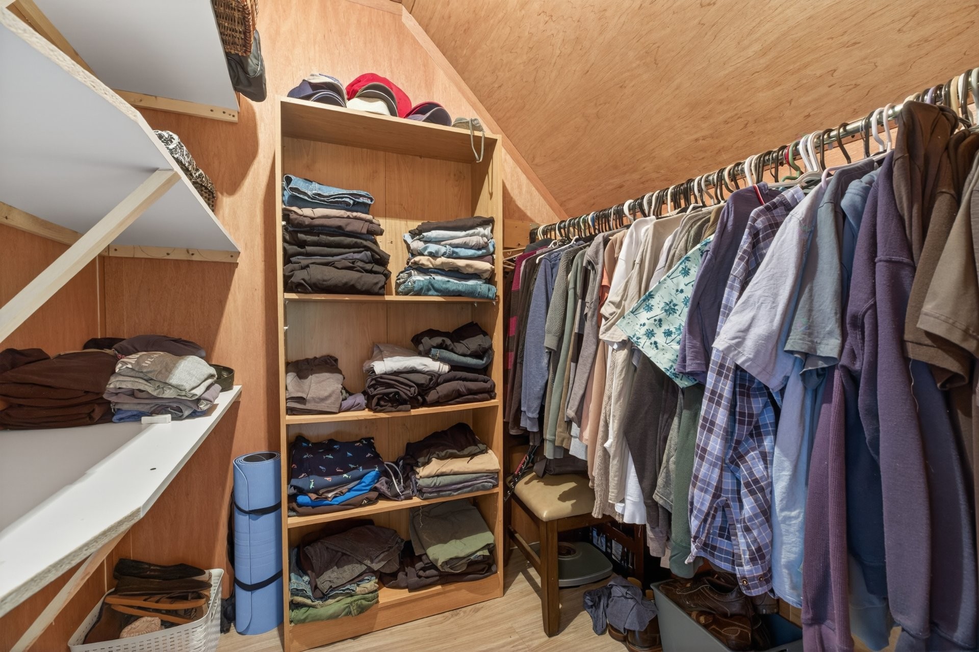 









661


Rue Matawin

,
Saint-Michel-des-Saints,




QC
J0K3B0

