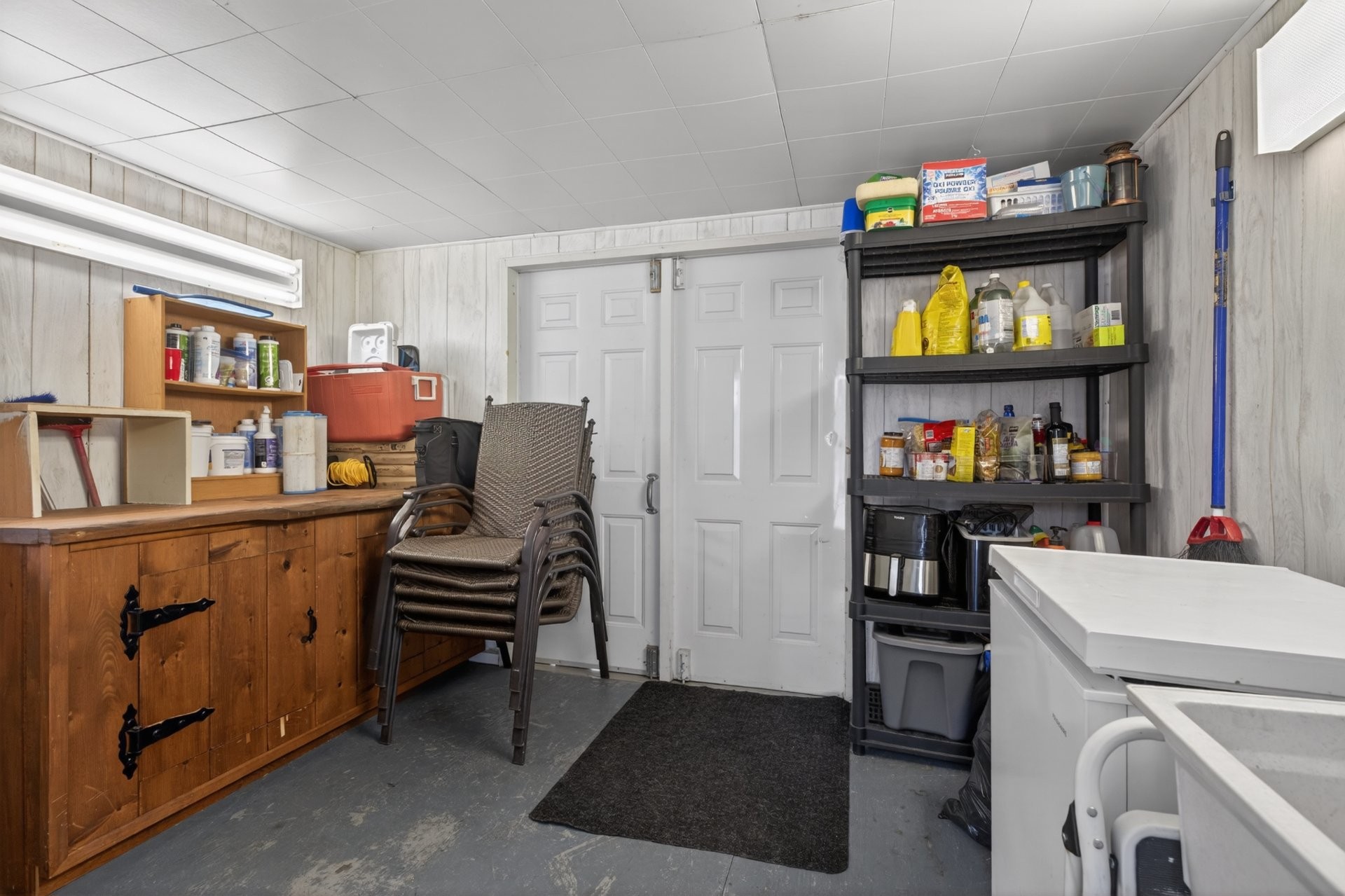 









661


Rue Matawin

,
Saint-Michel-des-Saints,




QC
J0K3B0

