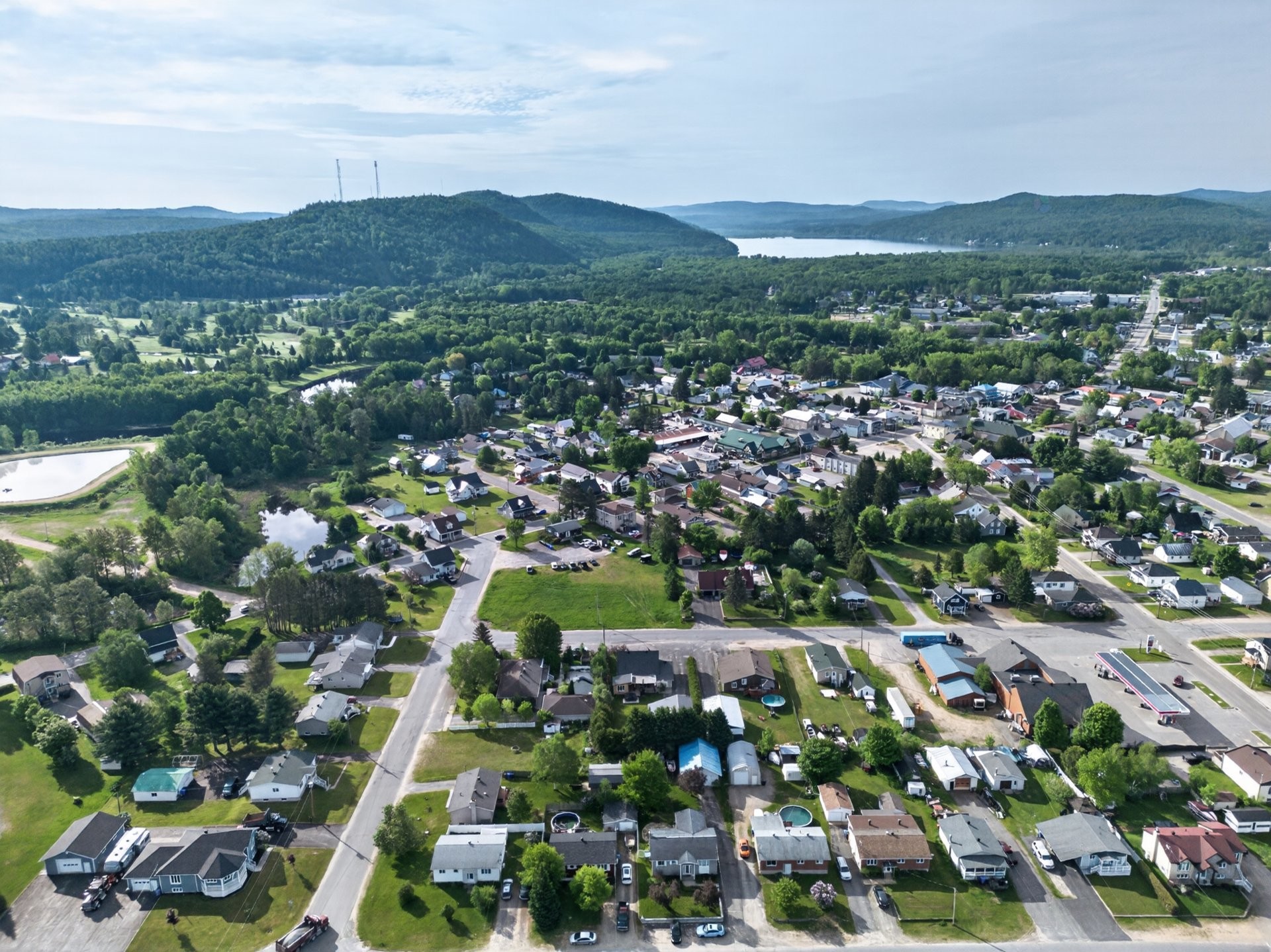 









661


Rue Matawin

,
Saint-Michel-des-Saints,




QC
J0K3B0

