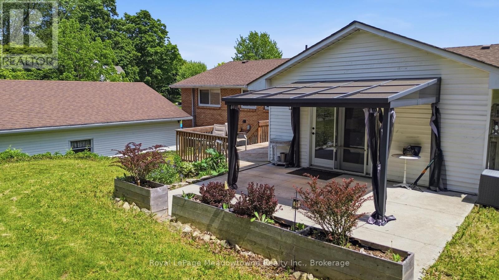












12 HUNTSMAN GATE

,
Hamilton (Freelton),




Ontario
L8N2Z7

