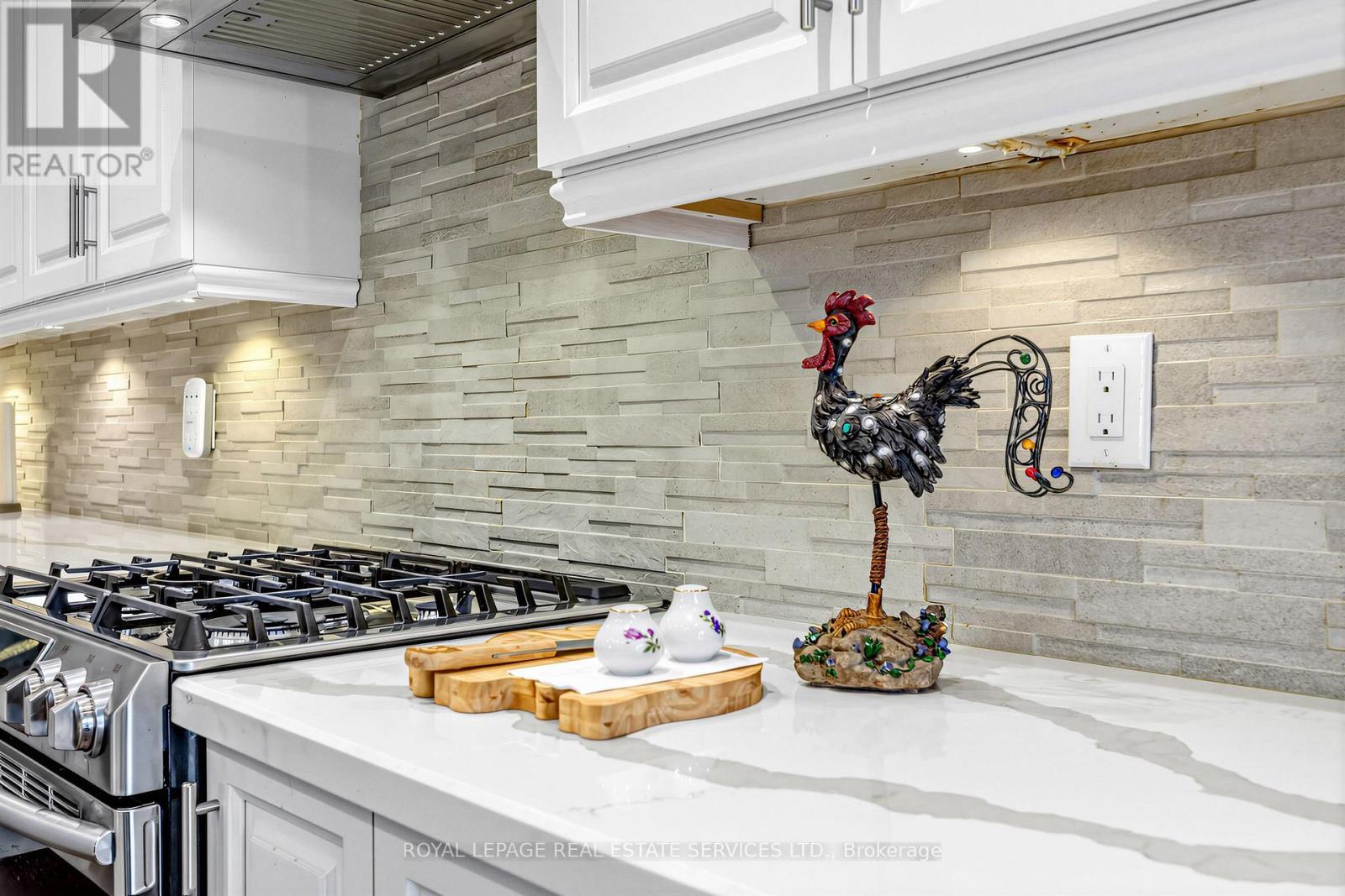 












4024 RUSHTON CRESCENT

,
Mississauga,




Ontario
L5L4H7

