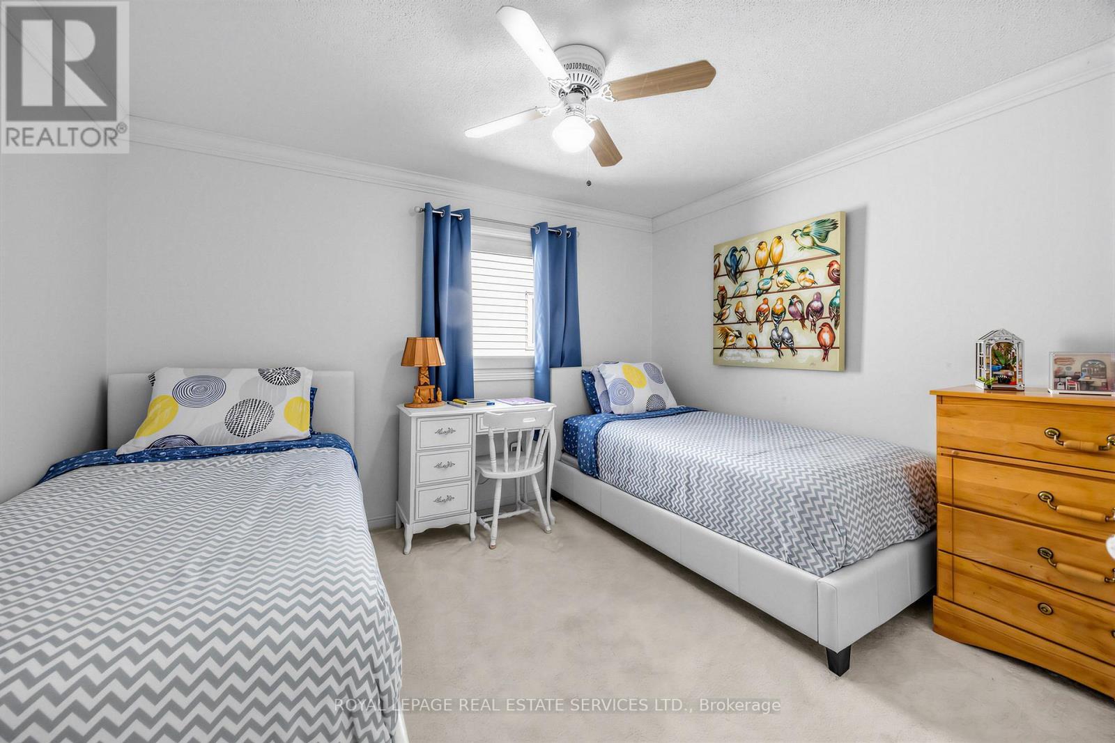 












4024 RUSHTON CRESCENT

,
Mississauga,




Ontario
L5L4H7

