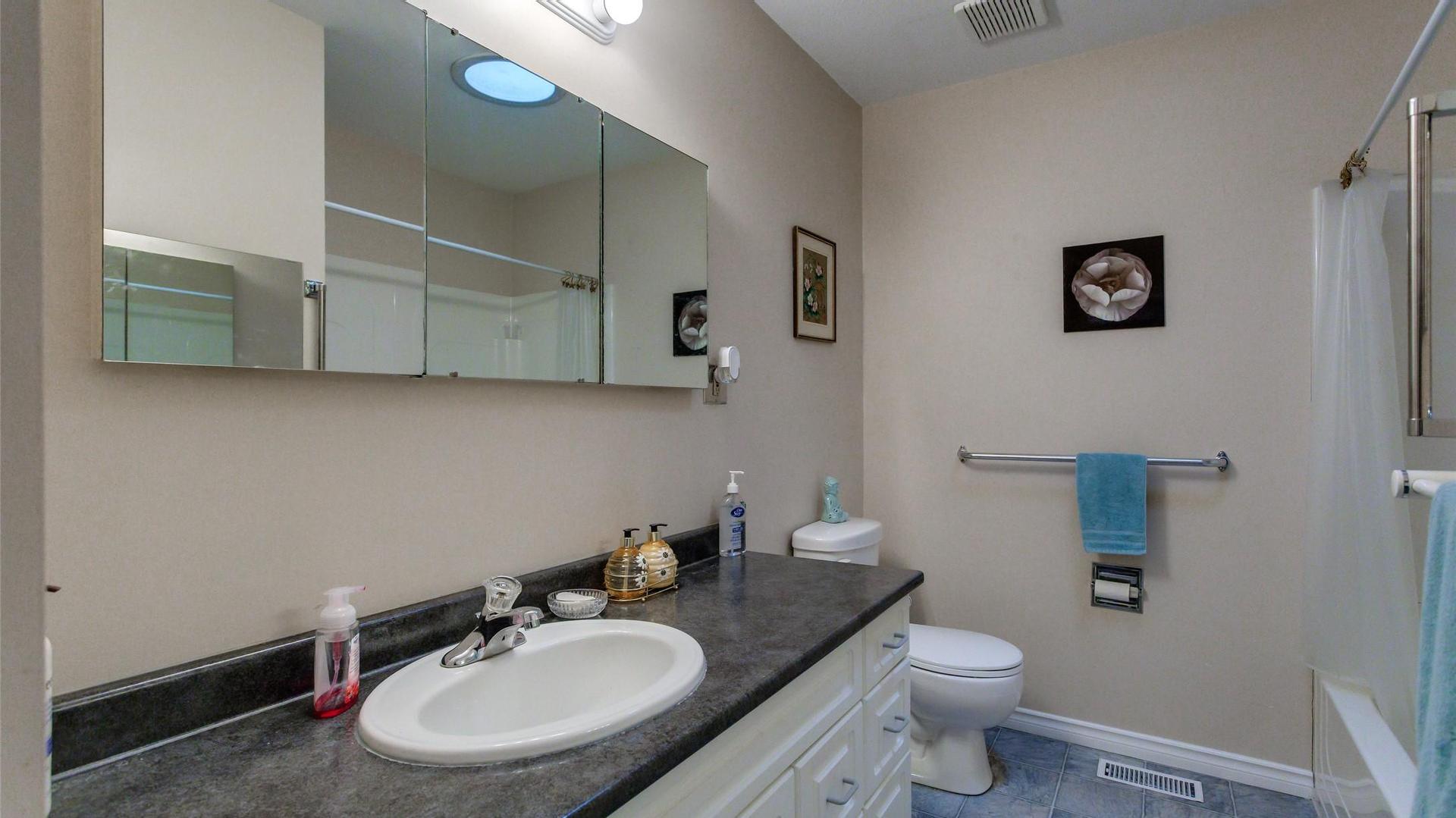 









3607


39

Avenue,
Vernon,




BC
V1T 3E5

