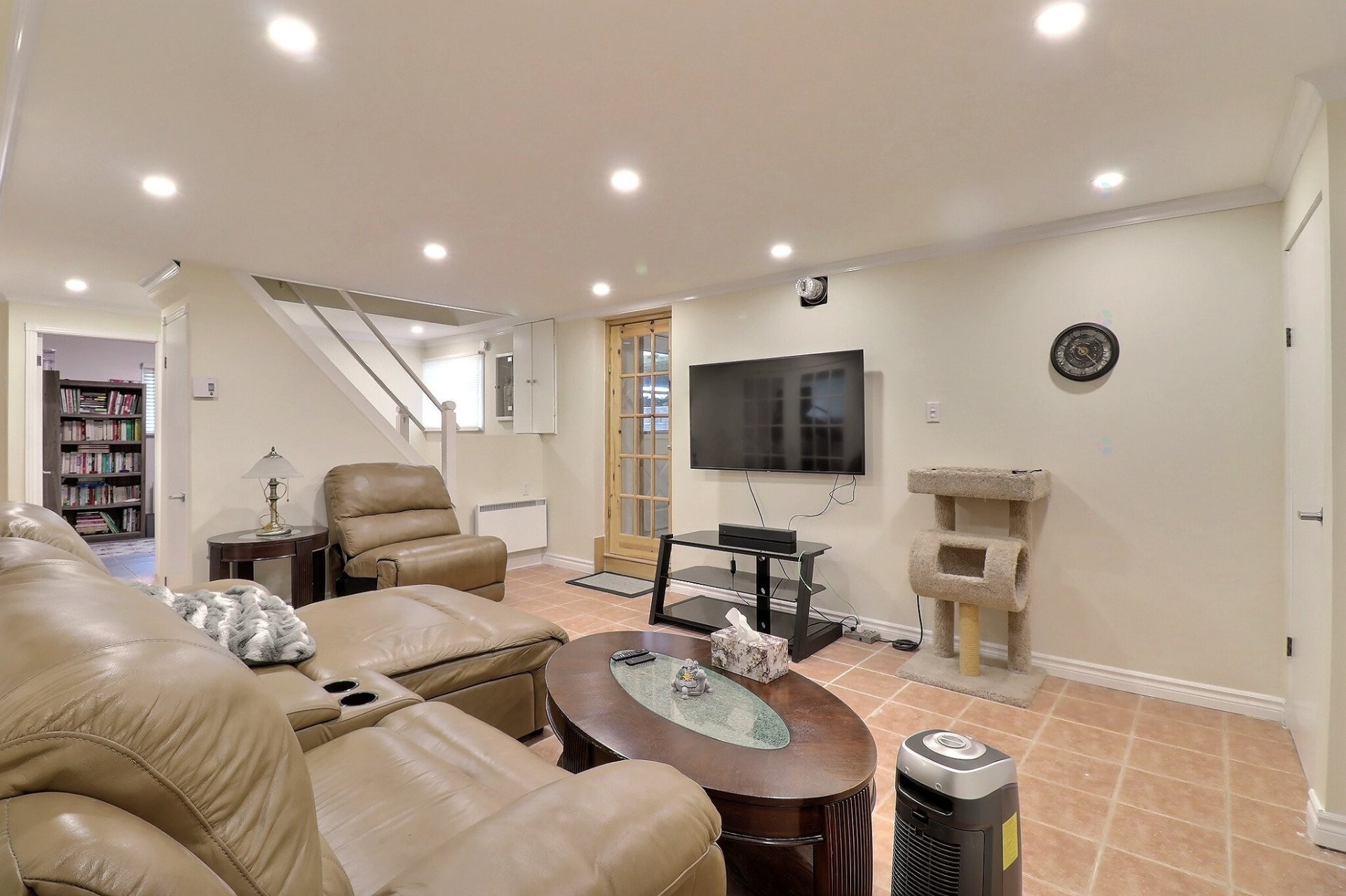 









191


Rue Perron

,
Saint-David-de-Falardeau,




QC
G0V1C0


