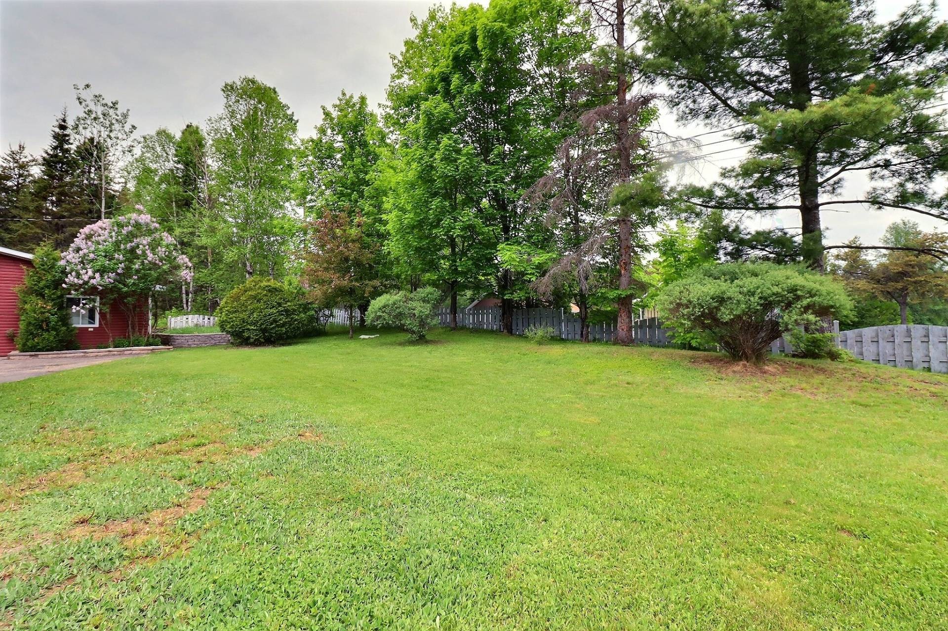 









191


Rue Perron

,
Saint-David-de-Falardeau,




QC
G0V1C0

