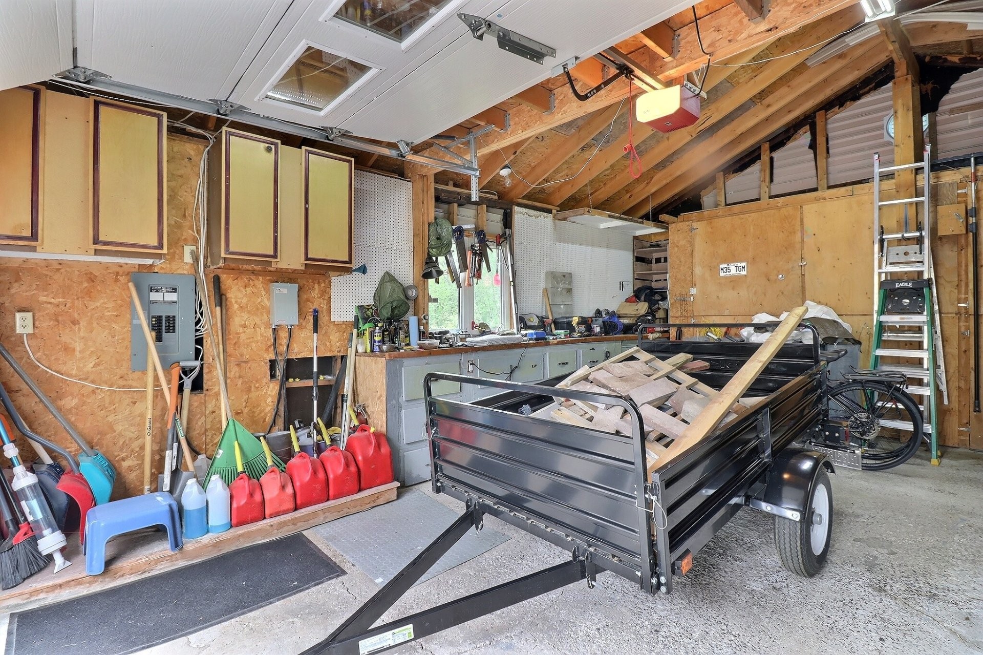 









191


Rue Perron

,
Saint-David-de-Falardeau,




QC
G0V1C0

