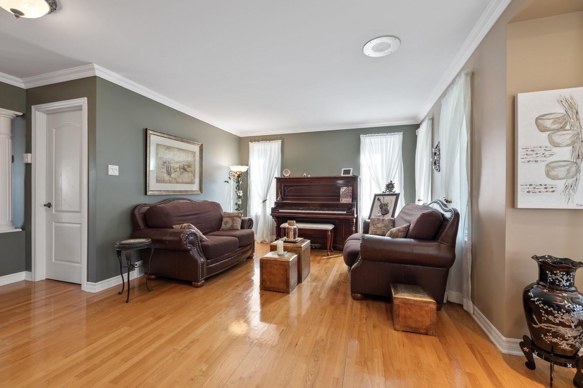 









57


Rue De Bienville

,
Coteau-du-Lac,




QC
J0P1B0

