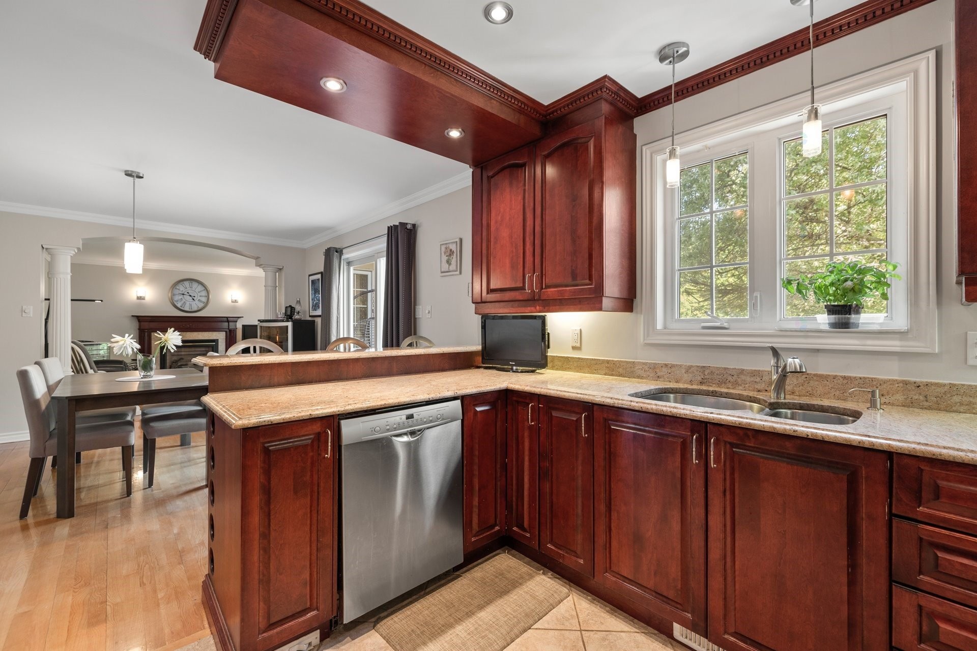 









57


Rue De Bienville

,
Coteau-du-Lac,




QC
J0P1B0

