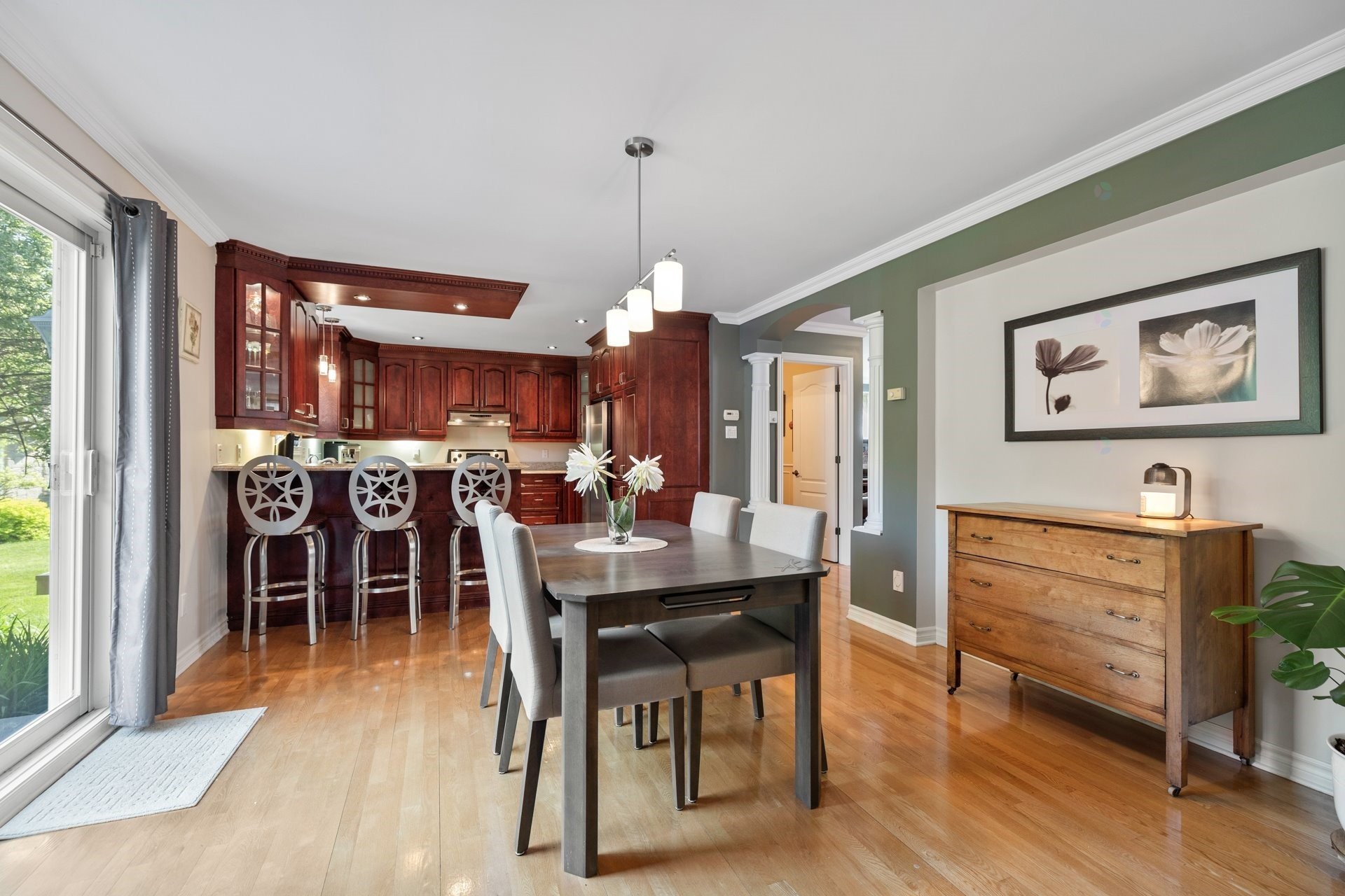 









57


Rue De Bienville

,
Coteau-du-Lac,




QC
J0P1B0

