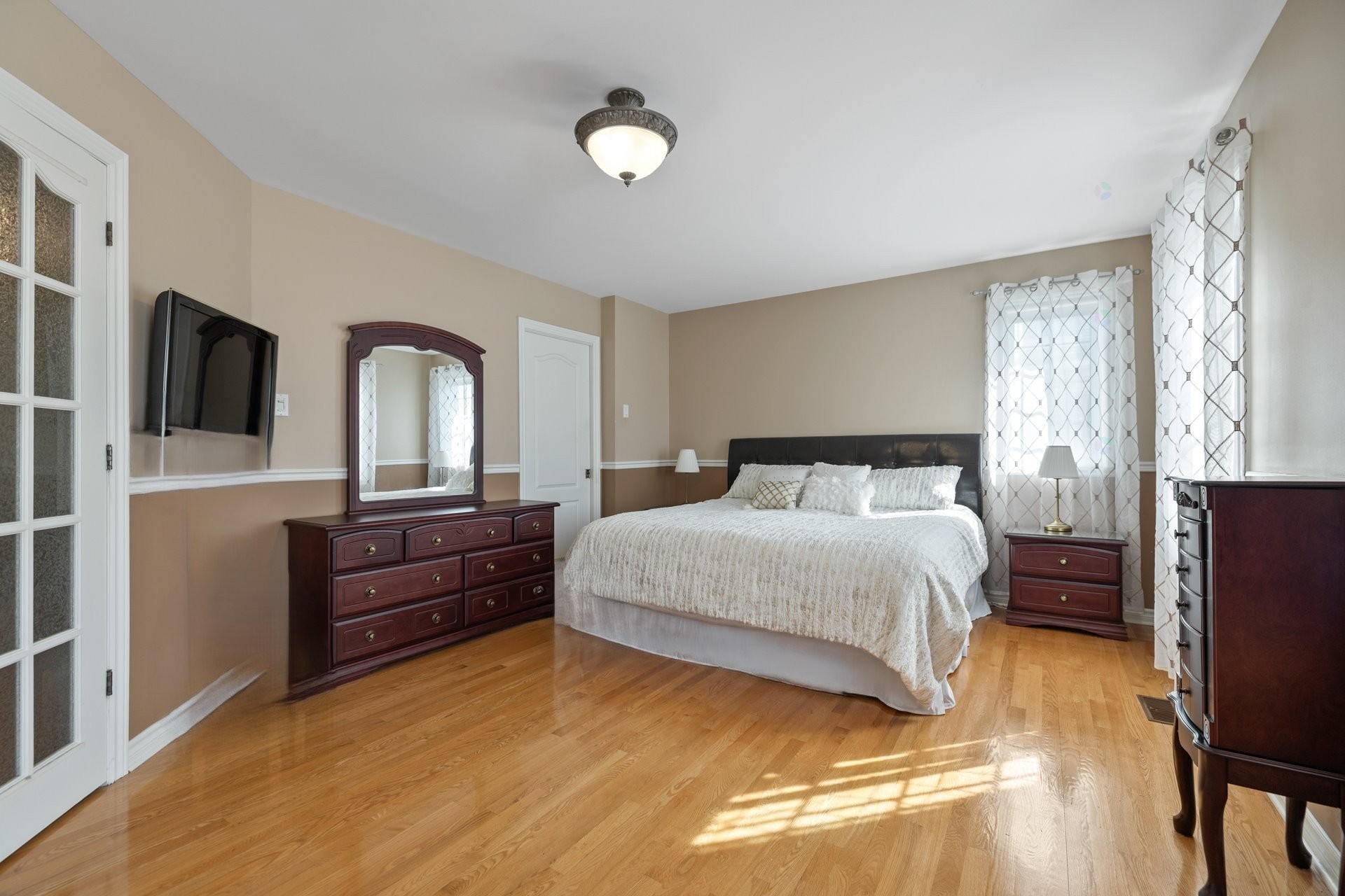 









57


Rue De Bienville

,
Coteau-du-Lac,




QC
J0P1B0


