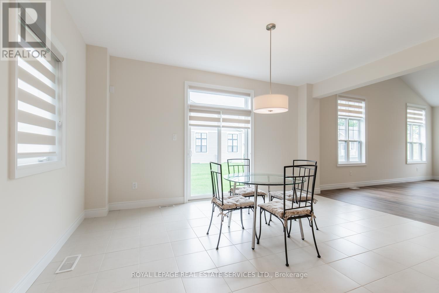 












42 BEACHWALK CRESCENT

,
Fort Erie,




Ontario
L0S1B0

