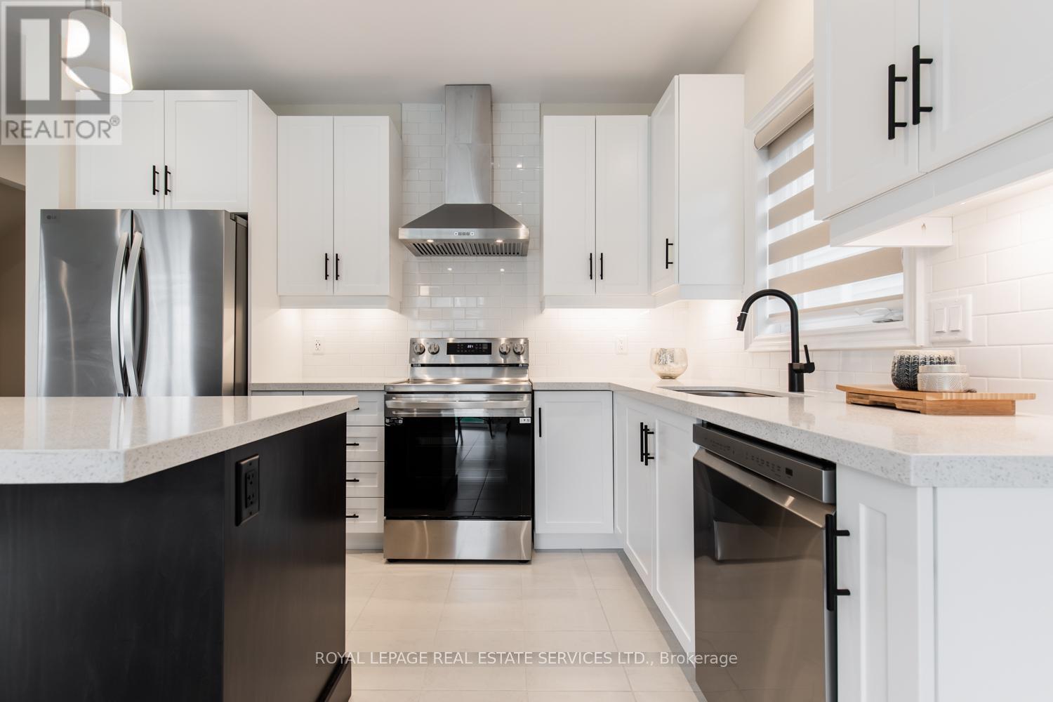 












42 BEACHWALK CRESCENT

,
Fort Erie,




Ontario
L0S1B0

