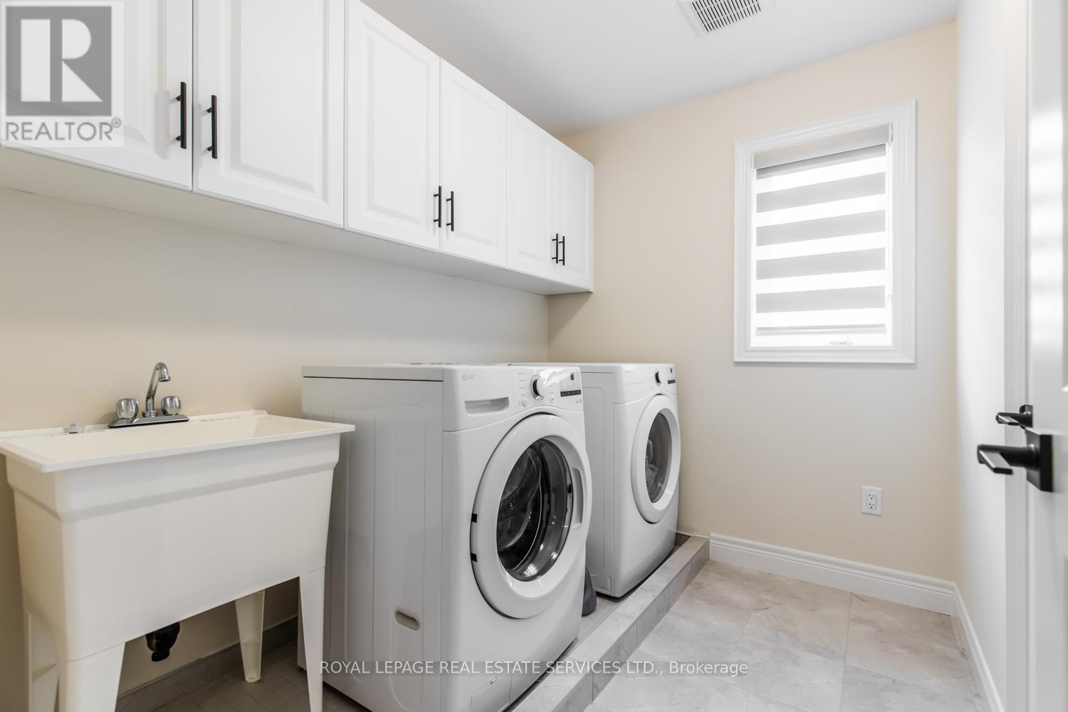 












42 BEACHWALK CRESCENT

,
Fort Erie,




Ontario
L0S1B0


