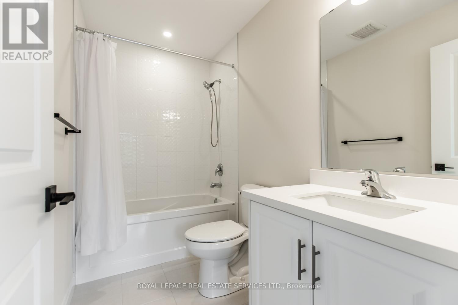 












42 BEACHWALK CRESCENT

,
Fort Erie,




Ontario
L0S1B0

