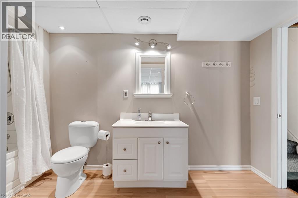 












118 CRUMLIN Lane

,
Freelton,




Ontario
L8B1A5

