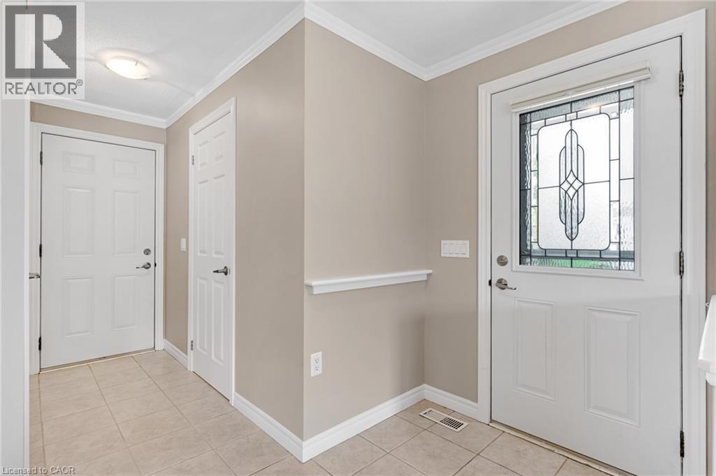 












118 CRUMLIN Lane

,
Freelton,




Ontario
L8B1A5

