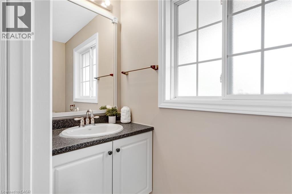 












118 CRUMLIN Lane

,
Freelton,




Ontario
L8B1A5

