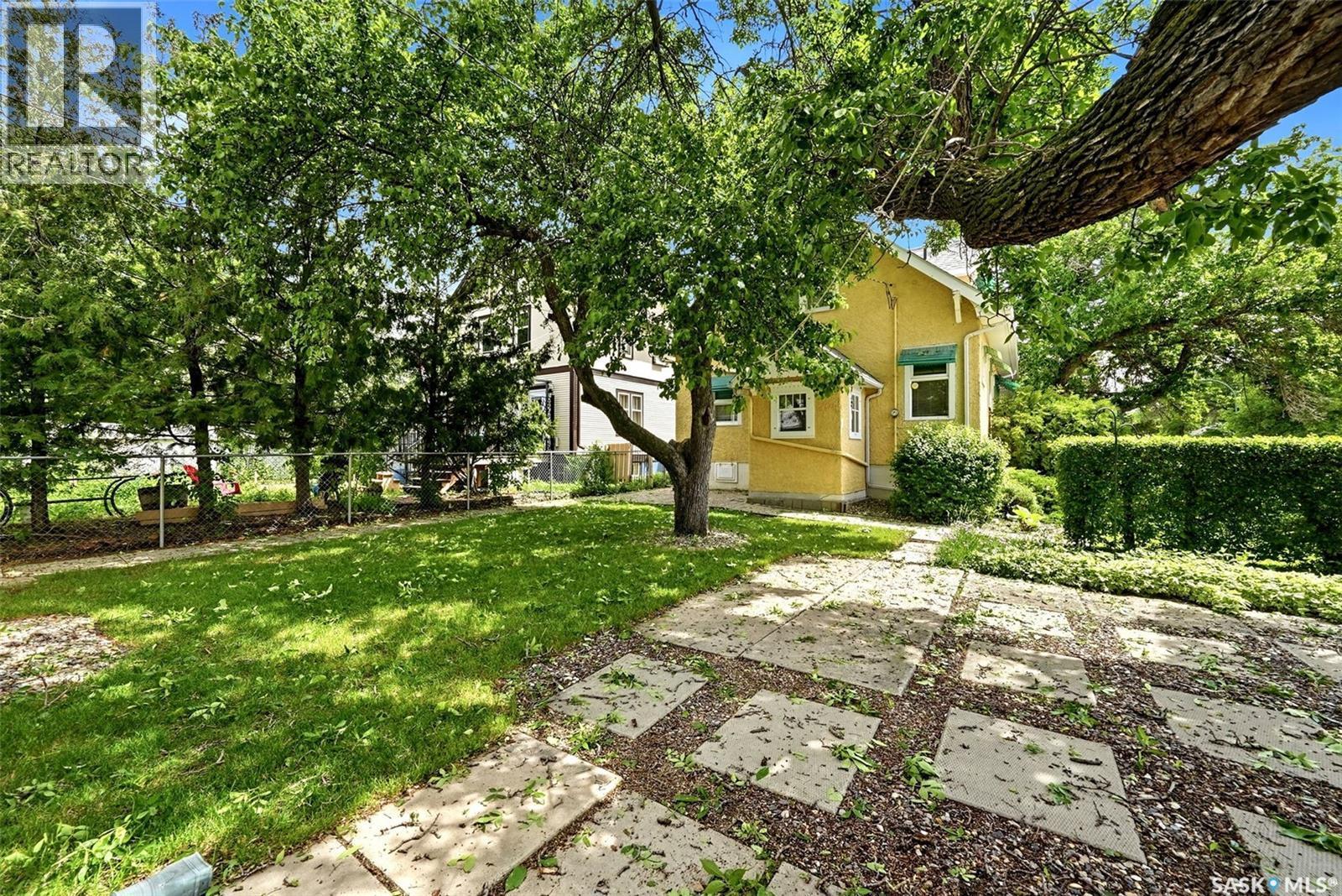 












2178 Princess STREET

,
Regina,




Saskatchewan
S4T3Z6

