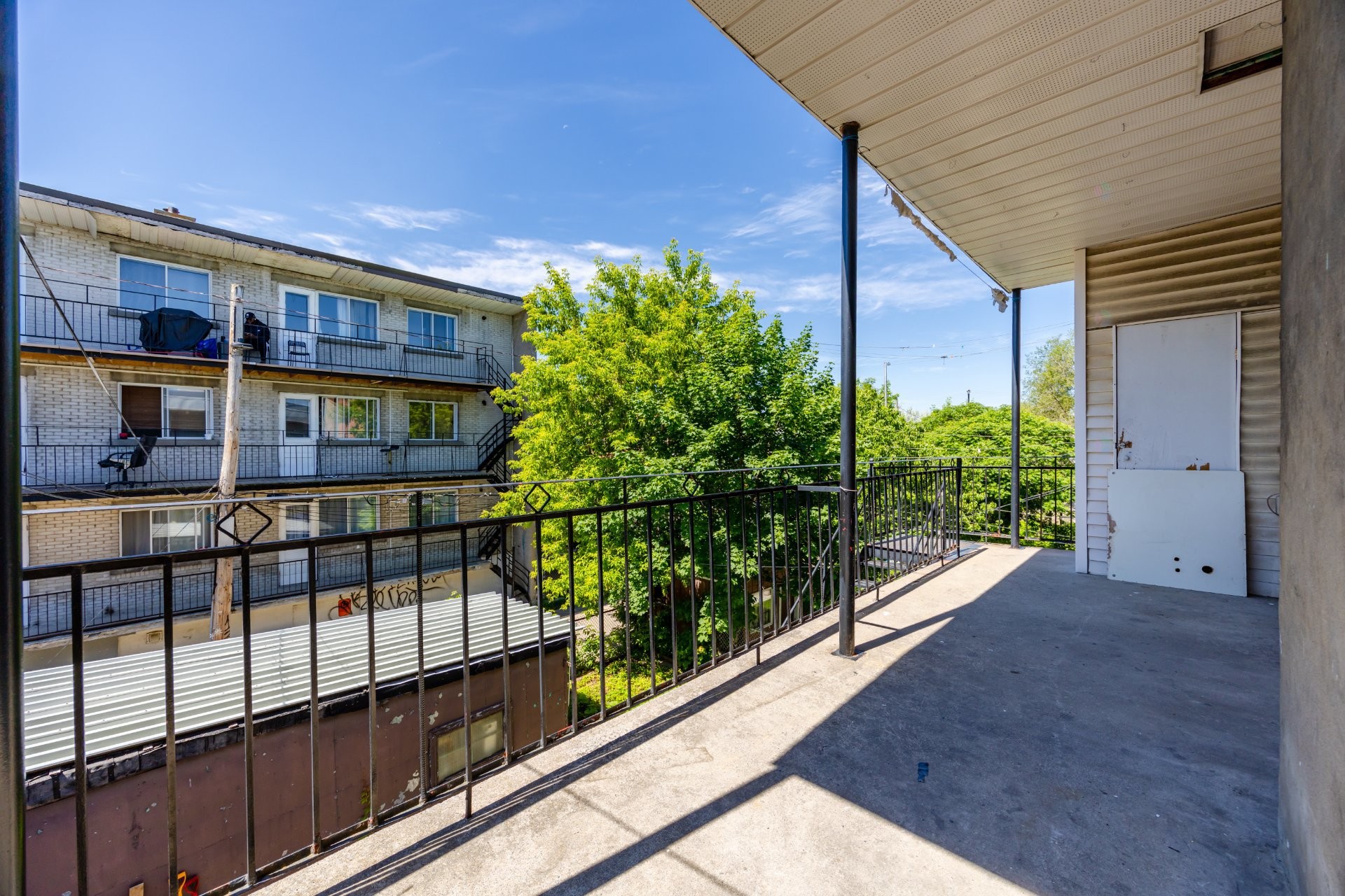 









6528


30e Avenue

,
Montréal (Rosemont/La Petite-Patrie),




QC
H1T3G6


